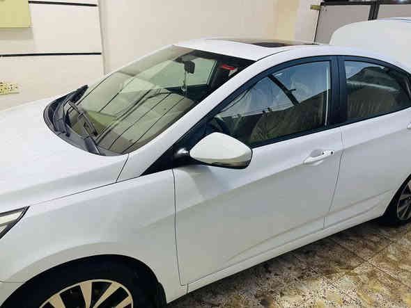 السلام عليكم للبيع اكسنت  موديل ٢٠١٦ خليجي محرك 1600 ماشيه 210الف كيلو سونارها موجود وصار بيها بارد ٣ قطع اضافة الى تكحيلات  
مواصفات السياره الاعتيادية فتحة بيها وسويج مو بصمة  اي استفسار اتصلو على هذا الرقم 
***********
سعرها 100 وبيها مجال بسيط مكاني
بغداد/الشعب/ السريدات
