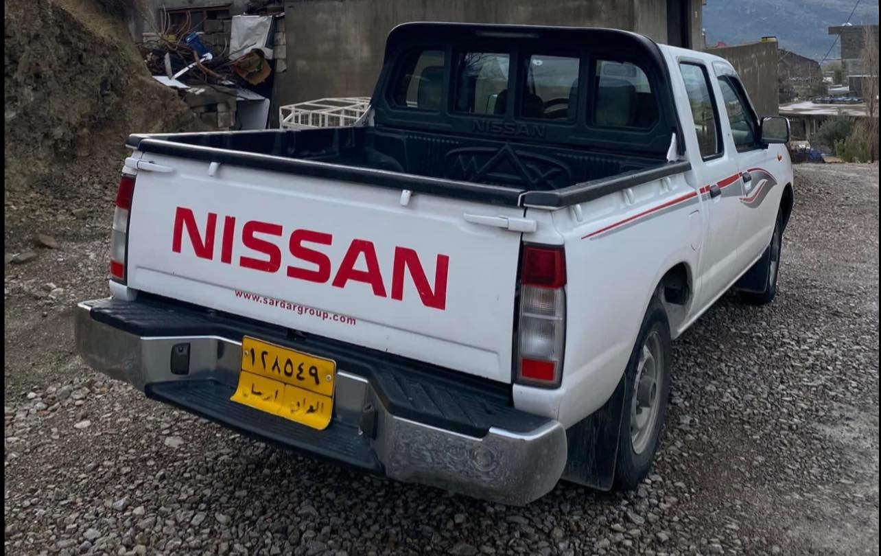 ئۆتۆمبێل: نیسان پیکاب ٢٠١٢ 

مەکینەی نەکراوەتەوە 

ســــعر $ یەک کۆمێنـت بکە راســـتەوخۆ بــۆ دێـــت🟢

سبوغی نیە سەنەوی بەسەر چووە
 ساردەکووتی بچوکی هەیە 

ژمارەی خاوەن سەیارە 👈: ***********
