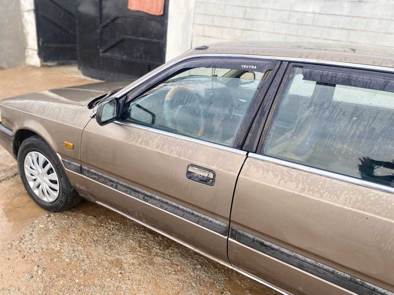 السلام عليكم سياره مازده موديل 1990شرط التحويل السعر 37دفتر بانزين ***********
