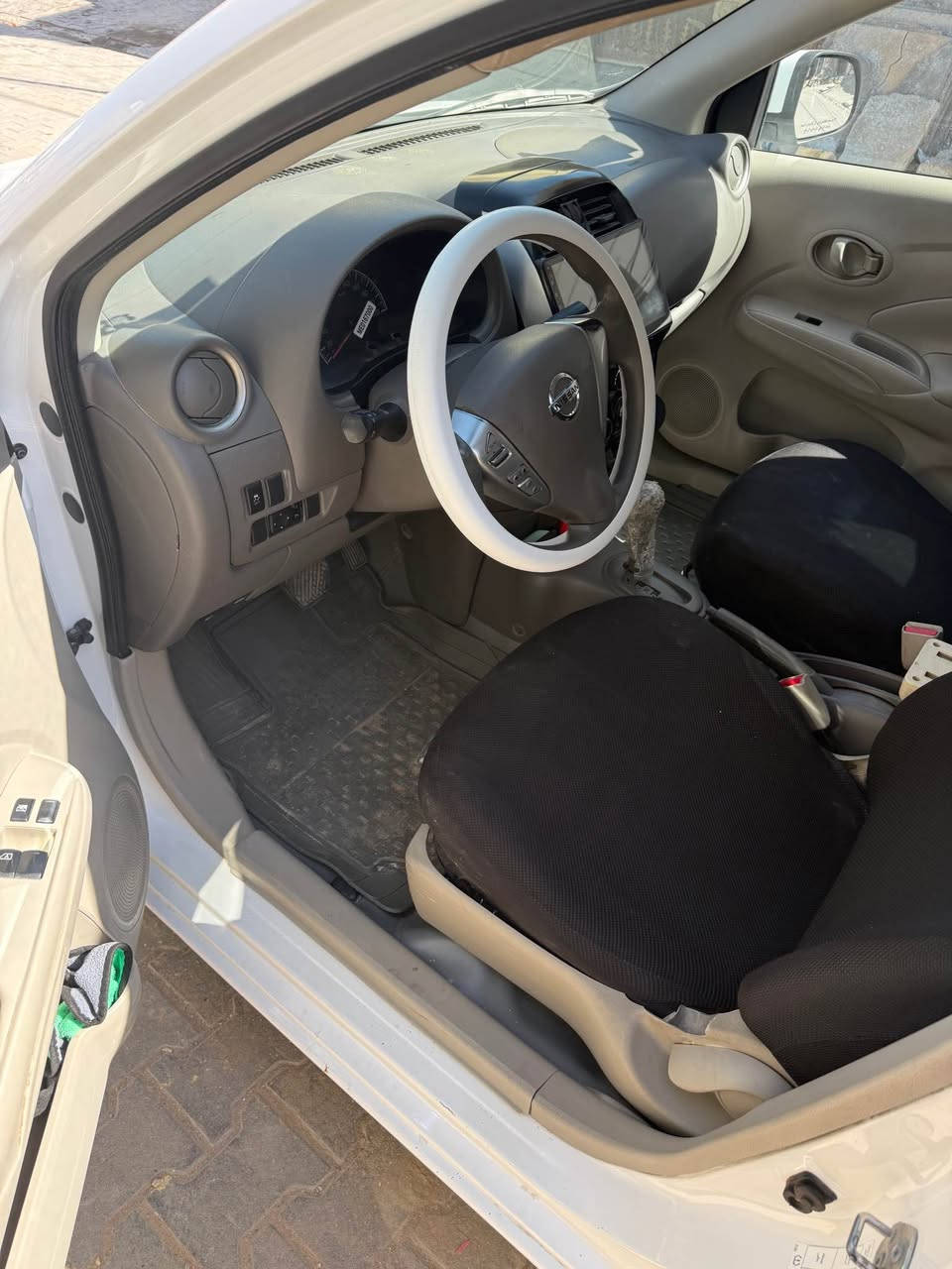 نيسان سني 2020 هندي 
كفاله من قطره صبغ فقط بارد 
شبر بيه بسيط جاهزه من كلشي سياره تبريد حداديه مكينه رقم اربيل وكاله ثاني يوم سعر 96 وبيه مجال بسيط 
*********** النجف, العراق
