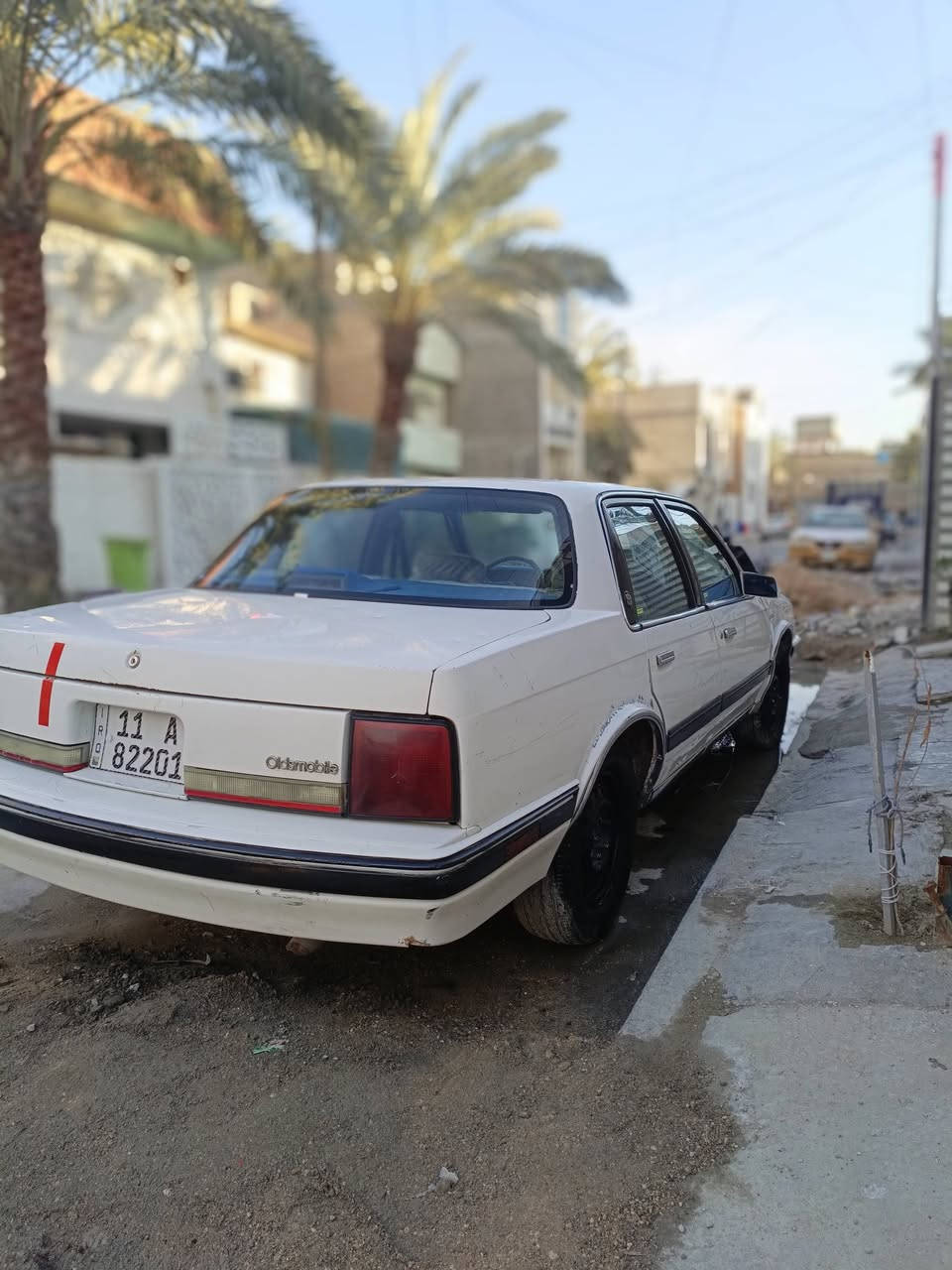 اولدز 90 رقم بغداد بسمي شاشه ريمونت باتري جديد كير محرك كهربائيات كله شغاله سعره 35  استفسار اكثر  ***********
