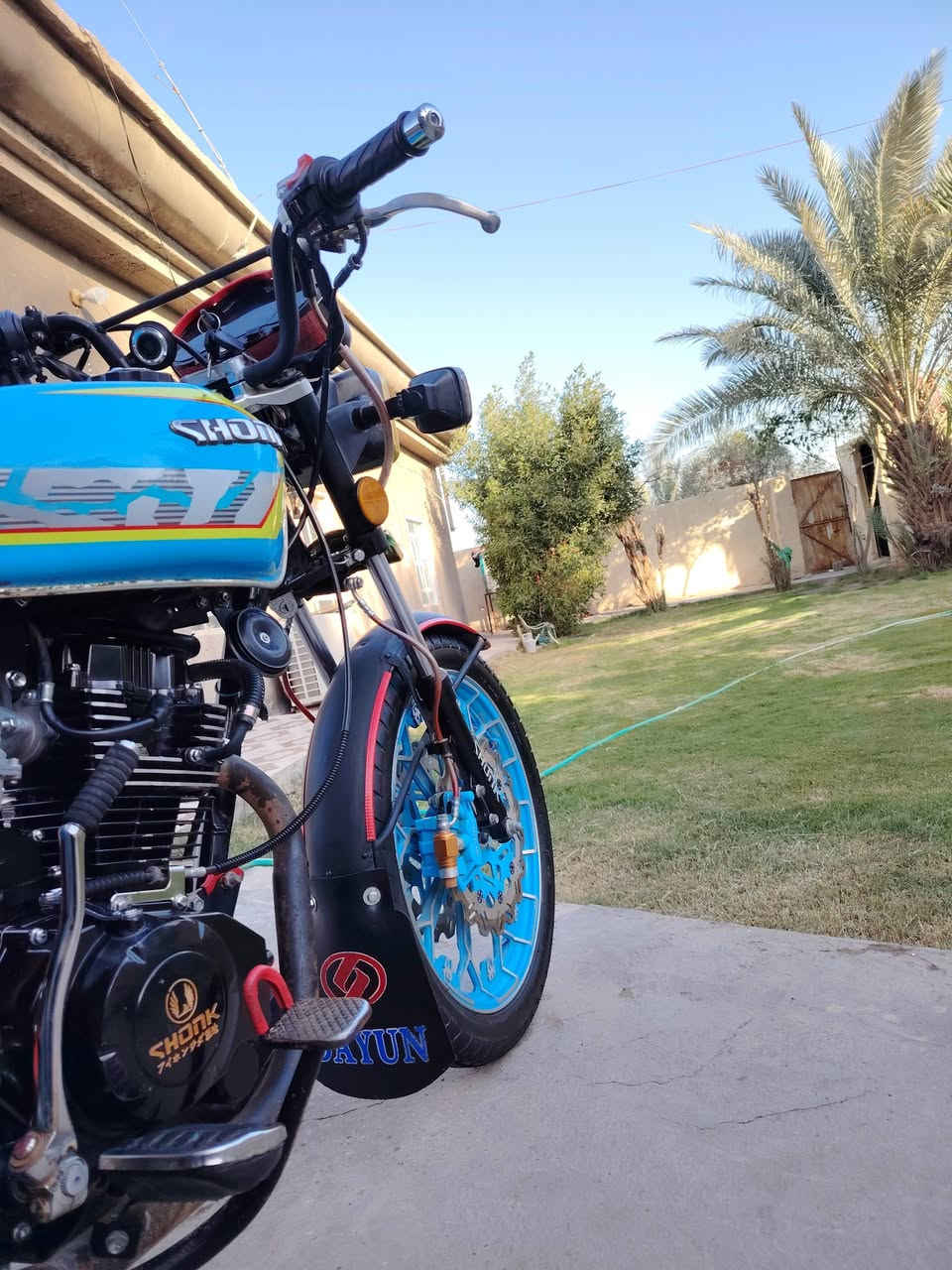 السلام عليكم
سيفان بريطاني 5 كير للون سمائي موديل 2025 أوراق سكنر،
 تجي عالي رماش
ودبل دسك امامي وجهاز مانع انزلاق
بصمة، تشغيل عن بعد، سلف، هندر 
دراجه مكفوله كفاله عامه بس الويل الأمامي بي عواج شويه
الدراجه خير من الله كامله من كلشي تجي تفحص بيدك
السعر 800 وبيه مجال
عنواني بابل طريق النجف قرب معمل عافيات


**إذا كنت صاحب هذا الإعلان وتريد حذفه لأي سبب، رجاءا أرسل رسالة إلى الدعم الفني**