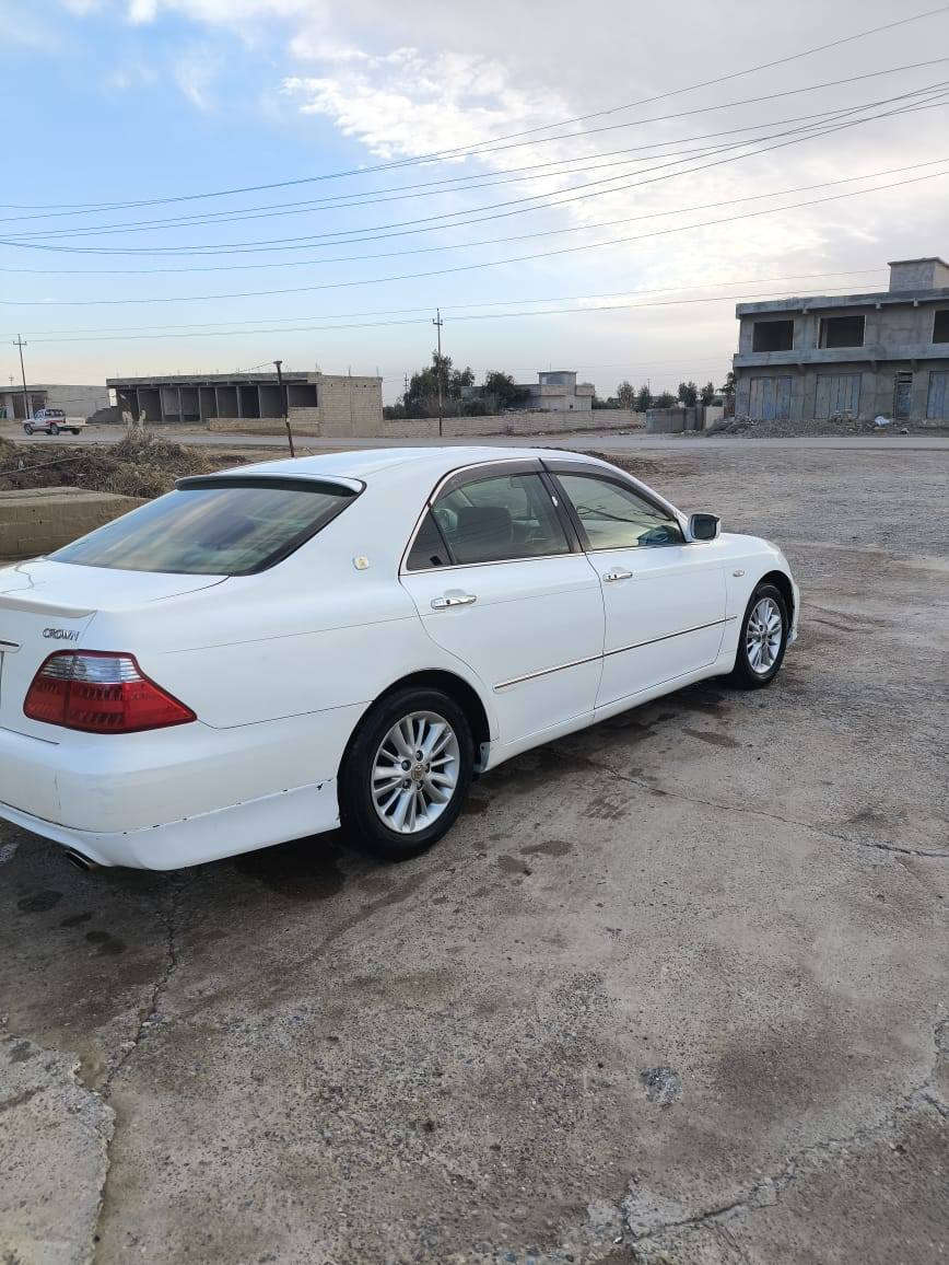 السلام عليكم
شاهينا موديل ٢٠٠٧ سياره نضيفه وجاهزه تشغيل بصمه
تدفئه تبريد كله شغال تخم تاير صدر جديد السعر ٤٠
للاستفسار أكثر ***********
