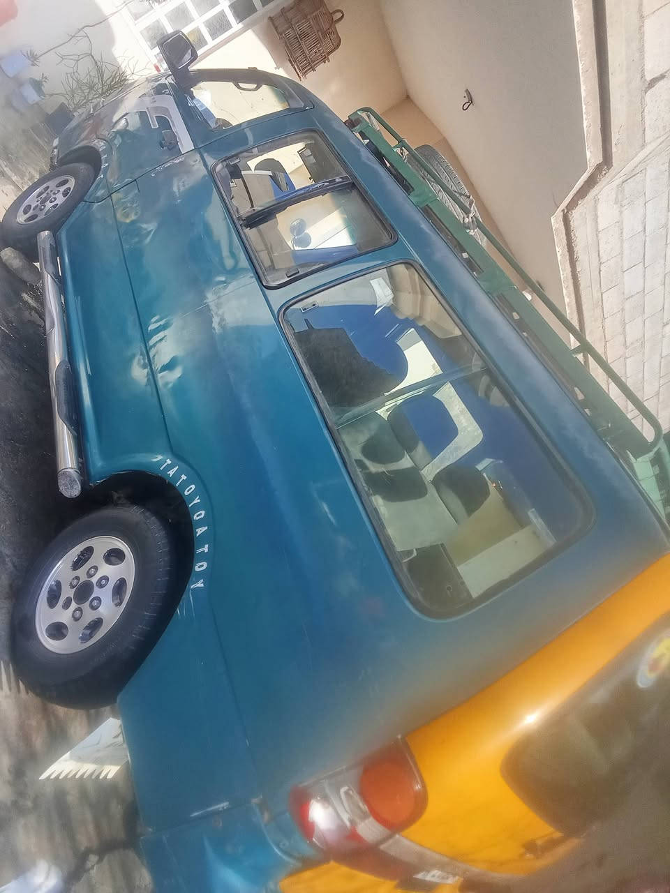 سلام عليكم
كية بريجوو موديل 97 السنوية ل29 الشاصي معمر اليمنة وبيهة اخياسات ب الاهلالات   سعره. 62 وبيهة مجال الي يريد يتصل على ***********
