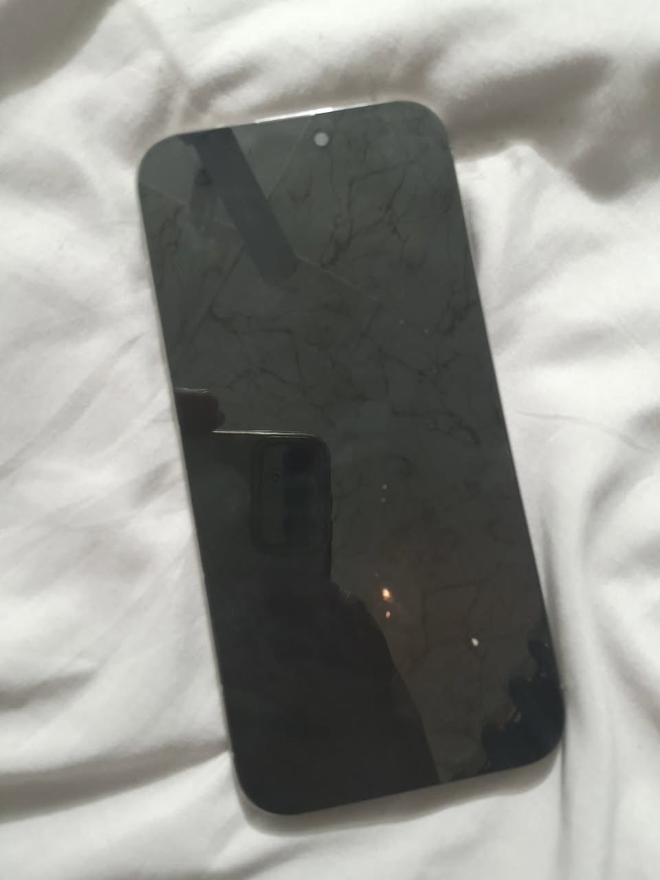 اقره المنشور وعلق /ايفون ١٥ برو ماكس شرق اوسط مبدل شاشه وبطاريه وكامره الاماميه يعني بسبب شاشه بدلت الكامره فيس إيدي واكف/الباقي كله مكفول كامرات نت سيم كارت كلهن شغالات ذاكره ٢٥٦ بطاريه ٨٨ السعر ٦٥٠ وبي مجال مكاني بغداد الشعله


**إذا كنت صاحب هذا الإعلان وتريد حذفه لأي سبب، رجاءا أرسل رسالة إلى الدعم الفني**