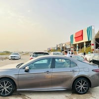 كامري 2021sE شاشه كامره دوراه كشنات جلد  كرسي الامامي كهرباء  مانع تصا...