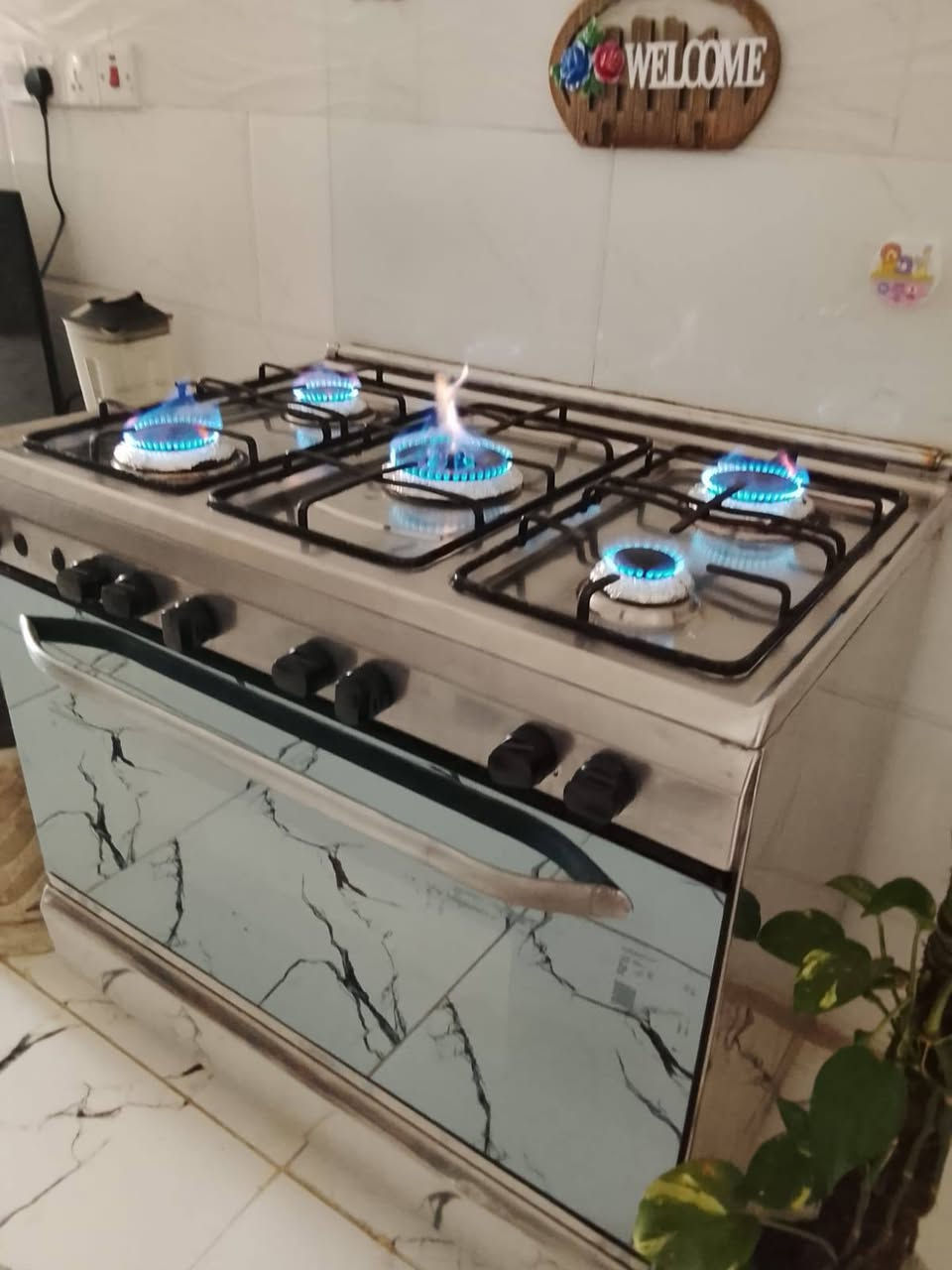 السعر خاص طباخ خمس عيون نضافه 100 جوه سووكك 🤩🔥.


**إذا كنت صاحب هذا الإعلان وتريد حذفه لأي سبب، رجاءا أرسل رسالة إلى الدعم الفني**