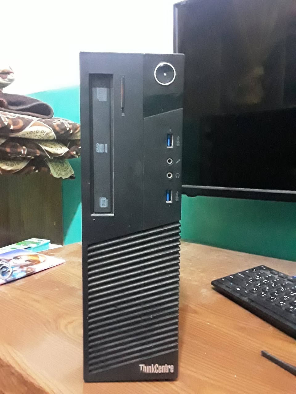 كيس pc وشاشه حجم 32 للبيع السعر 200 الف
pc  كيس مع كيبورد وماوس و قطعه انترنت وجوستك وتوصيله  

المواصفات
 
cori5 الجيل الرابع 4650

الهارد ssd 256 gb

الرام 2*4 ddr3

bower 240 واط

وندوز 11 برو

تواصل خاص او واتساب ***********
