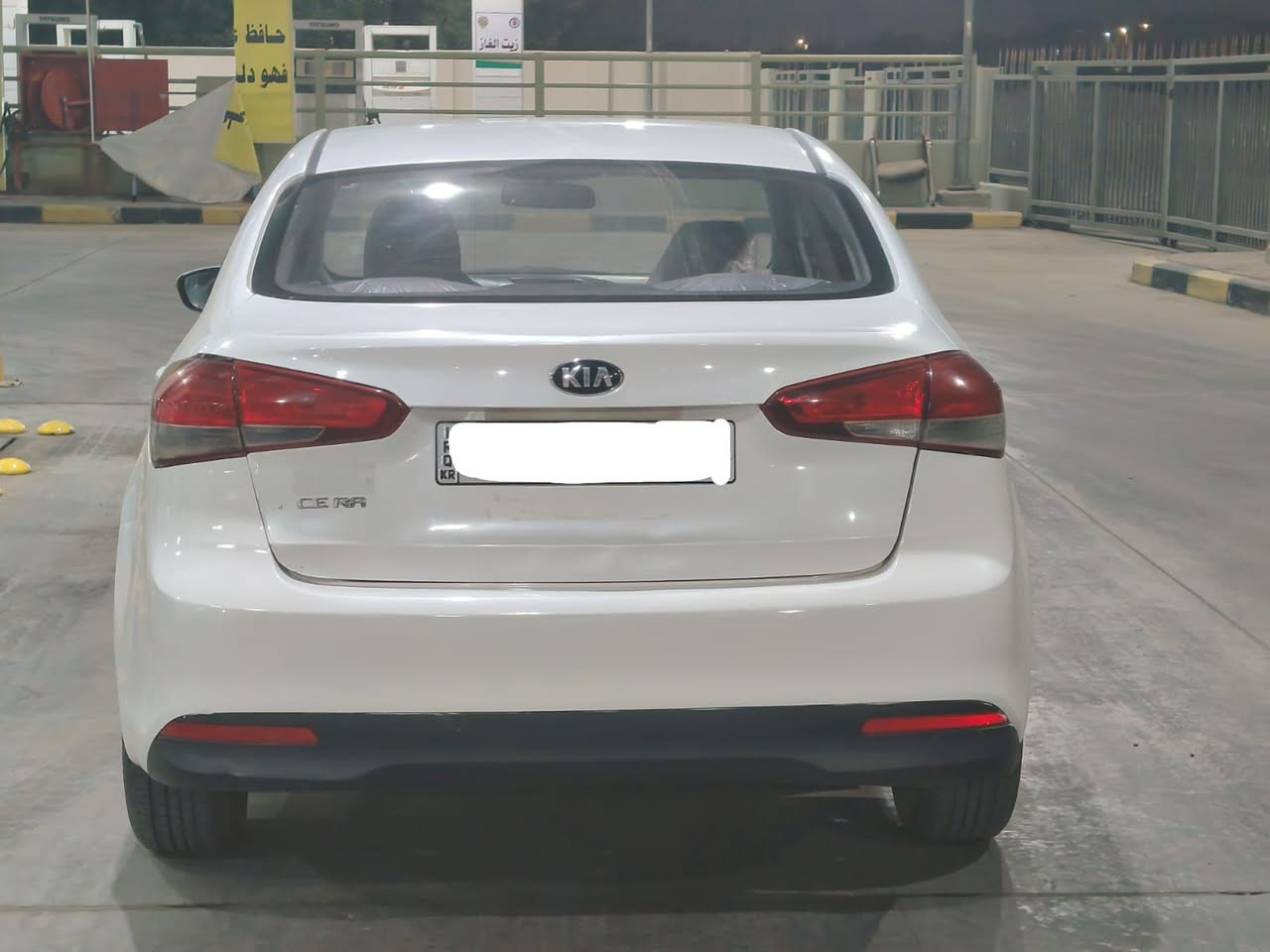 سلام عليكم   للبيع فقط 
سيراتو خليجي موديل 18 رقم أربيل دولي هزه قبل سبوع وكاله تحويل جاهزه من كل النواحي بيها جاملغ خلفي صبغ جاملغ امامي دور الجاملغ بي تصليح مال خياس والباقي مكفول السعر 115 مجال قليل مكان السياره بالنجف رقم التلفون ***********
