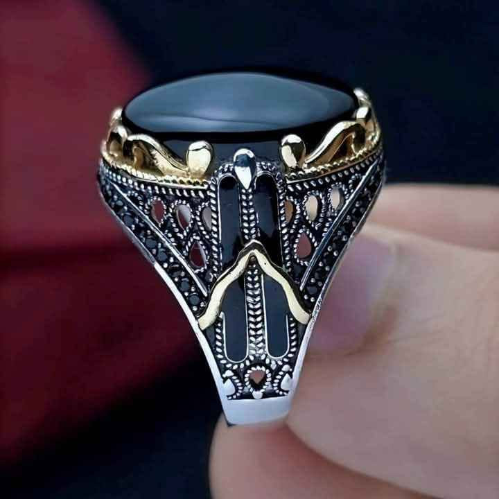 طلب او الاستفسار يرجئ التواصل معنا  وتس اب 

 https://wa.me/967776715229
لأنك تستحق التميّز...💍💍💎💍💍📿💎📉🇾🇪
اقتني خاتمك الفاخر من الفضة الخالصة، مرصّع بالعقيق اليمني الأصيل، بتصميم يُجسّد ذوقك الرفيع ويُعبّر عن شخصيتك الفريدة.عنوان الأصالة والفخامة.
للطلب أو الحجز: واتساب  0776 715 229 

#خواتم_فضة #عقيق_يمني #مجوهرات #فضة_أصيلة #خواتم_مميزة #هدايا_فاخرة #تسوق_اونلاين #اكسسوارات_رجالية


**إذا كنت صاحب هذا الإعلان وتريد حذفه لأي سبب، رجاءا أرسل رسالة إلى الدعم الفني**