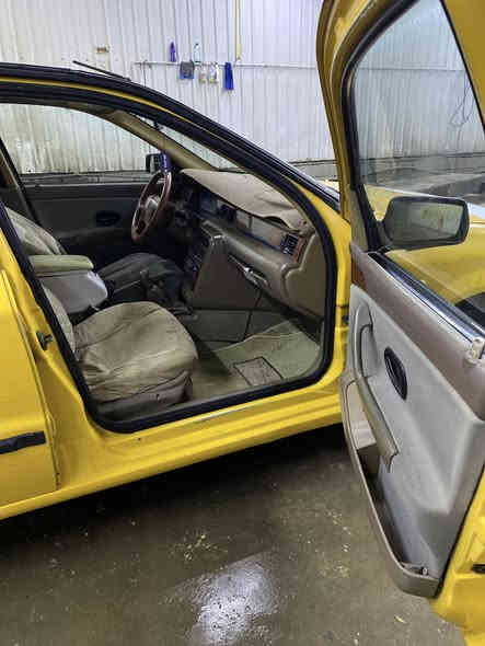 السلام عليكم سمند للبيع 2010 سياره مكينه وكير جديد حداديه تخم تاير باتري نوزلات بلكات سلف جديد بيه خاسات قليل دوس وهلال مثل ماموضح بصوره رقمه بغداد راعيه موجود شرط التحويل مكاني كوت مركز مدينه السعر32بيه مجال رقمي ***********
