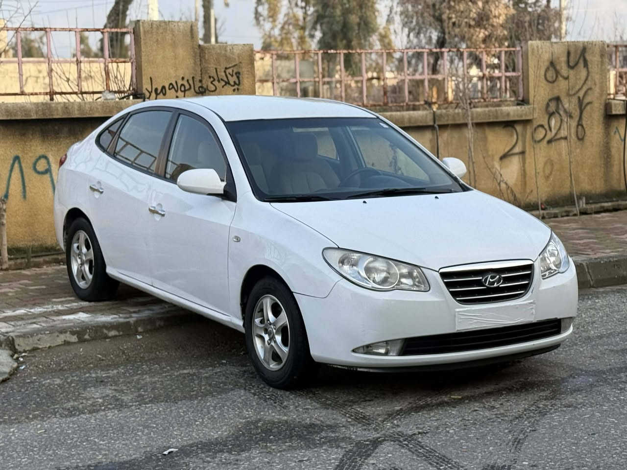 سەرەتا بەناوی خودا
honda avanti ئاڤانتی 
مۆدیل 2007 
فولی بێ سڵاید 
کوشن هیتەر 
تەبریت لەمس 
سوکان ڤۆلیۆم 
قەترە خایسی نیە 
دەعم و لێدران بەشەرت 
کەڤەر گۆران بەشەرت 
سەقف شوشەیی 
سەیارەکە زۆر جوان و بێی عەیبە 2007 فولە کوشن هیتەر تەبریت لەمس سوکان ڤۆلیۆم تایەی خاوێنە سەقفی شوشەییە بەردی گزۆزی ماوە تایەی سپێری لەگەڵە گێرو ماکینە بەشەرت 
موشتەری نامە بنێرە یان تەلەفۆن بکە 
0750 151 0169
