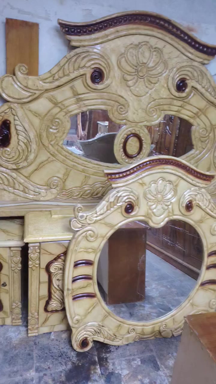 غرفه النوم للبيع بسعر مناسب ٦٥٠ نهايته ***********
