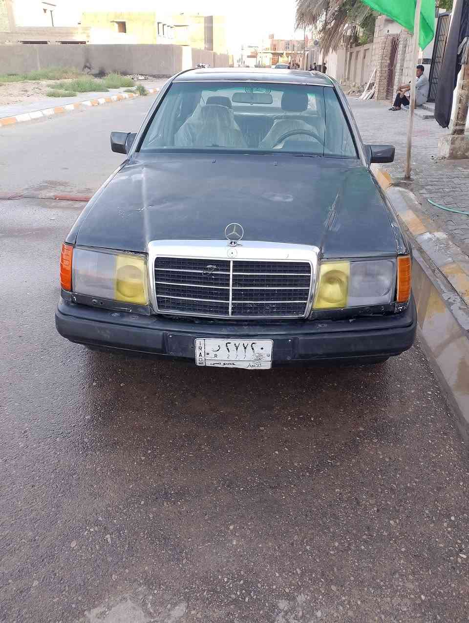 السلام عليكم
سياره مارسيدس موديل 1992
رقم انبار 
سنويه لل 27
مكينه في بي تي  مكينه وكير نضيفيات تخم تاير حداديه نضيف
مكانها في واسط 
رقم الهاتف ***********
