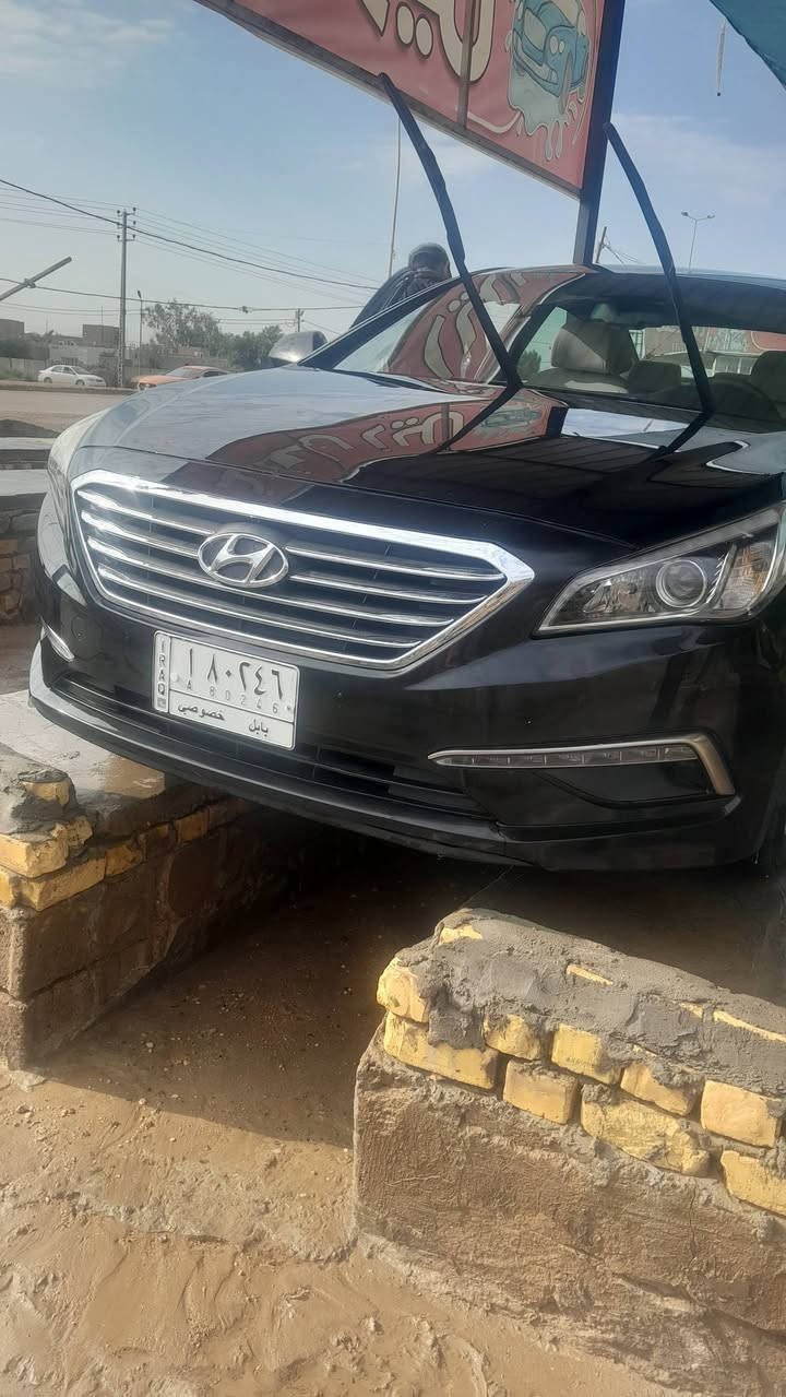 السلام عليكم متاح سوناته موديل ١٥ وارد أمريكي بيها بنيد صبغ فقط بدون دواخل مكان دوانيه مركز سياره بسمي او جاهزه الاتصال على الرقم *********** السعر 121ورقه
