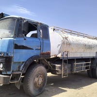 دنكر البيع زاهز العمل سنويه بس صاحبه السياره اني مكلف بل نشر   هذا رقم...