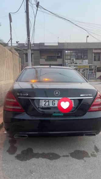 السلام عليكم مارسدس s550 
موديل ٢٠٠٨ 
ماشية ١٠٨ الف كم 
وارد يابان فول مواصفات للاخير 
مكينة كير شاصي لغود صدر امامي خلفي كفالة عامة 
فقط تكحيل كارت بلجاملغ بدون بارد 
السيارة باسمي تحويل مباشر هزة وفحص وسنوية جديدة 
السعر ٢١٥٠٠$  بيها مجال 
للاتصال ***********
***********
