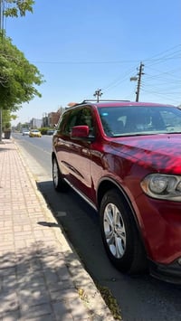 للبيع   دوج دورنكو خليجي  موديل ١٣ فول مواصفات  فتحه سقف سبعه راكب  تب...