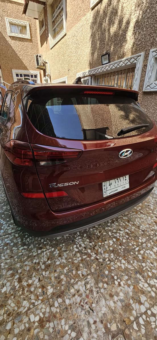 السلام عليكم
مكلف بالنشر

توسان  2019  SPORT أمريكية 
مواصفات:.
محرك 2400 - دفع رباعي - ماشية 43mi - بانوراما - كاميرا 360 درجه - بصمه تشغيل - بصمه ابواب دخول ذكي - رادار  امامي وحساسات خلفية - نقطه عمياء مري جانبي و إشارات بالمرايا
تحديد مسار  - شاحن وايرلس - سايد بريك كهربائي - جنطه كهرباء شفط - نظام قياده اقتصادي و سبورت  - كشنات كهرباء - تبريد قطعتين - منفذ شحن usb خلفي - هيتر كشنات
اناره ترحيب عند الاقتراب - مثبت سرعه

للأستفسار عن السعر : ***********
ملاحظه : اكو صبغ يم قبع البانزين ماموجود بالسونار لأن السونار قديم + اكو رصعات بالسيارة ناشر صورهن
