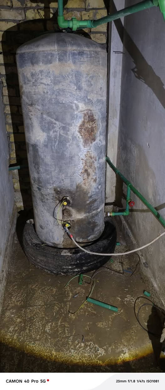 سورنتو 2015 رقم ميسان  باسمي رقم نكليزي تحويل ثاني يوم السونار مرفق مع الصور بيه بنيد مبدل شرط بدون دواخل بدون ايرباك مواصفات السيارة مكينة ستة 7 راكب 3 قطع تبريد لد امامي خلفي شاشة كبيرة بصمه ابواب بصمه تشغيل ويل كروم 19
السيارة ماشيه 190 انارة ترحيب انارة داخليه عن عند يدات الابواب السعر 180 إذا مراوسل جيب أو جارجر  مكان السيارة ذي قار - الشطره ***********
