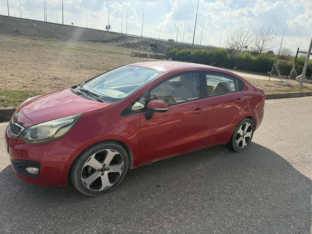 كيا ريو 2013
قطعه 1 صبغ باب صندوق خلفي دون دواخل
مرايا كهربا
محرك وكير بشرط
تحكم ستيرن
شاشه وكاميرا خلفيه
سنويه 2027
*********** رقم تواصل بيها مجال أربيل, العراق
