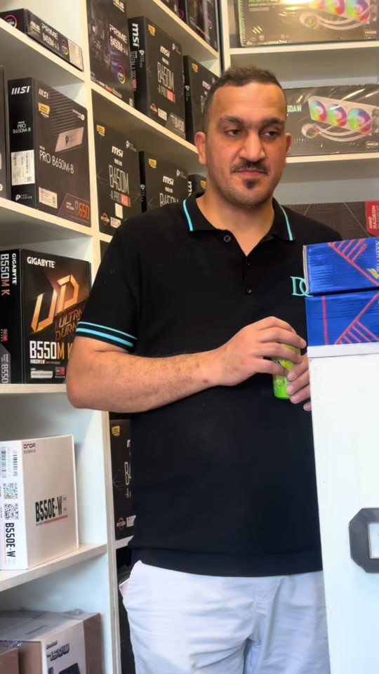 i5 10400f H510m Ram 8gb  M.2-512gb  Rx 580 8gb Psu 500w Case herogear 600,000 العنوان بغداد السيدية شارع المركز للتواصل: *********** ***********
