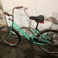 للبيع سعر مناسب طالبيه ٠٧٧٠٨٠٨٦٦٩٦