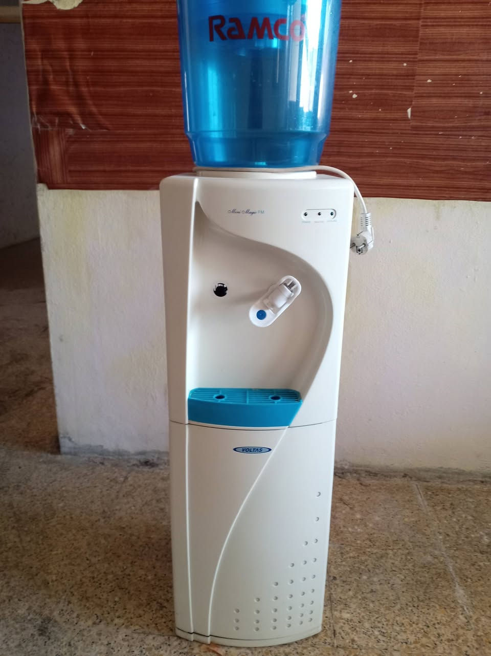 شغال بارد فقط 
***********
