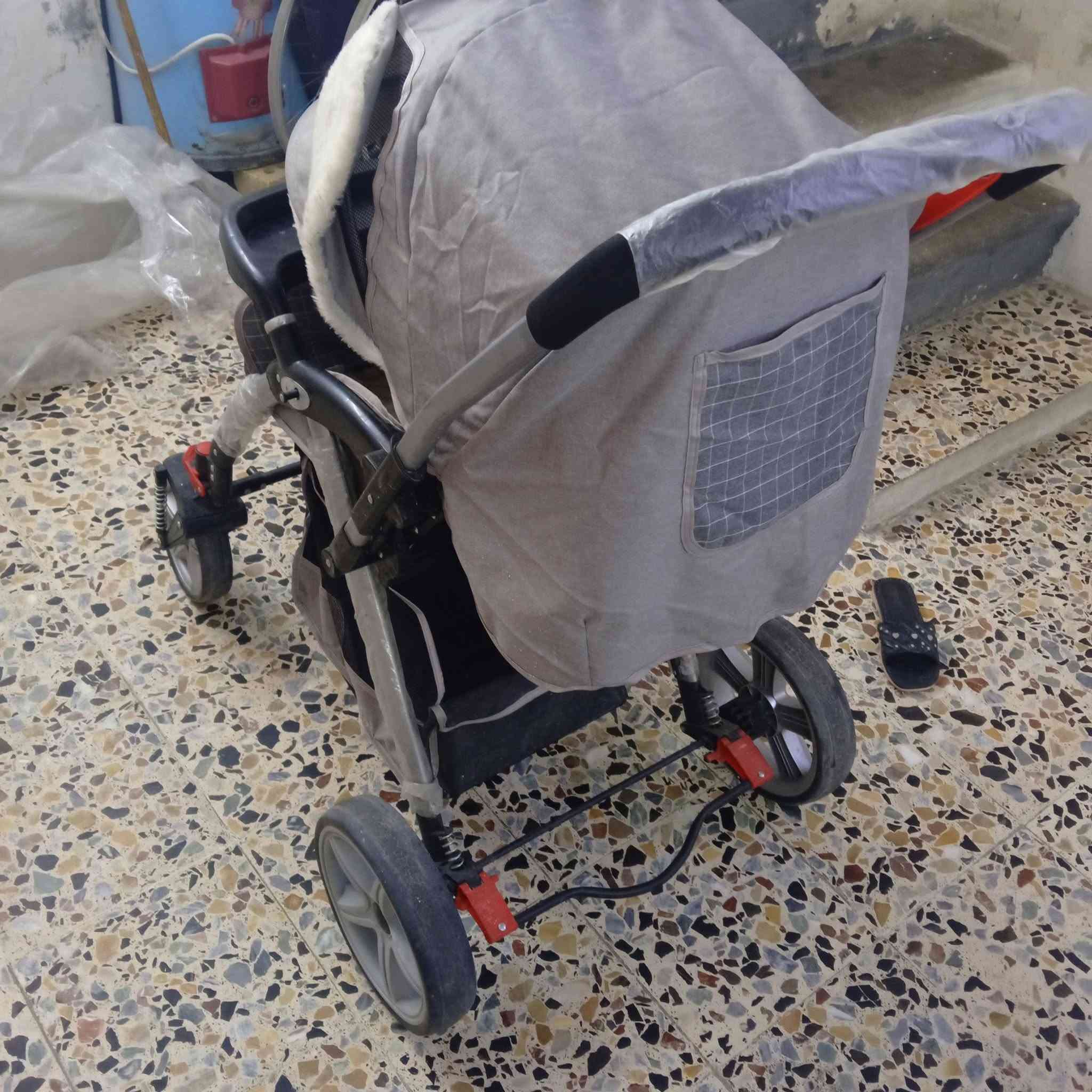 السلام عليكم عربانه اطفال نوعيه جيده نوعيه جيده السعر 60
المكان الحريه الاولى رقم الهاتف ***********
