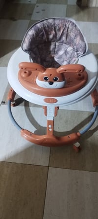 عجلة طفل • نضيف جداً