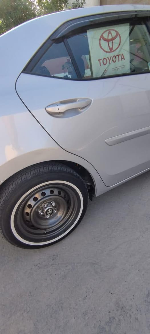 للبيع كورلا 2019
Le
لون رصاصي سلفري 
سياره موصفاتها 
شاشه 
كامره دواره 
تحكمات ستيرن 
رادار امامي 
حساسات خلفيه 
رقم بغداد بأسمي 
موصفاتها المعروفه 
حادثها ربع بنيد وجاملغ 
اكفل شاصي لغد ايرباك 
بيدون ايرباك وبيدون دواخل كلها 
مكفوله 
ماشيه 85 حقيقي 
السعر 138وييها مجال بسيط 
مكاني بغداد حي الخضراء مقابيل العامريه
***********
