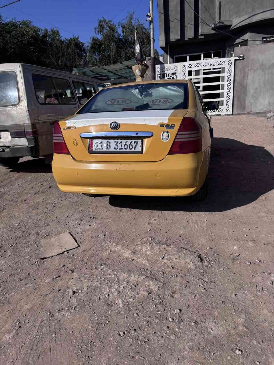 السلام عليكم 
ليفات 620 مكفوله من الدعامية للدعاميه تبريد ثلج كهربائيات شغاله من الطول للطول2011 نضيفه مال جناي داخلي جلد بس مدوشمهه نضافه 100/100 تخم سماعات تخم صدر للبيع 44وبيهه مجال***********
