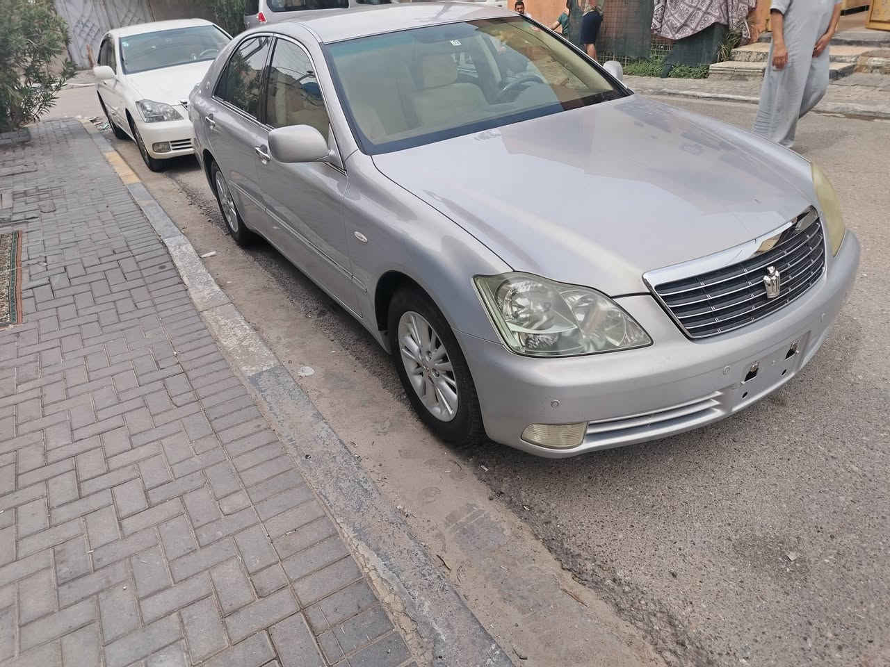 شاهينه أدوات كفاله عامه
3دكم فول مواصفات عده الفتحه
2004 بصمه سوده لون بحري 
بيه حجز بصرة
العنوان البصره
***********
