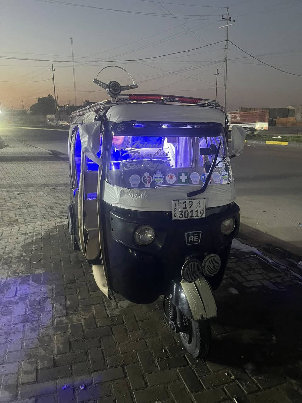 سلام عليكم تكتك مديل 21 لون اسود تكتك جاهزة كل نقص ما بيهة تخم تاير دوشمة مسجل دمام سبير كهربايات كلهة شغالة ذفيرة جديدة مال جداي واللة بسمي تكتك مشروع وطني 8 ونص بيهة مجال بصيط غير متواجد عل فيس بغداد  مدينت الصدر ***********
