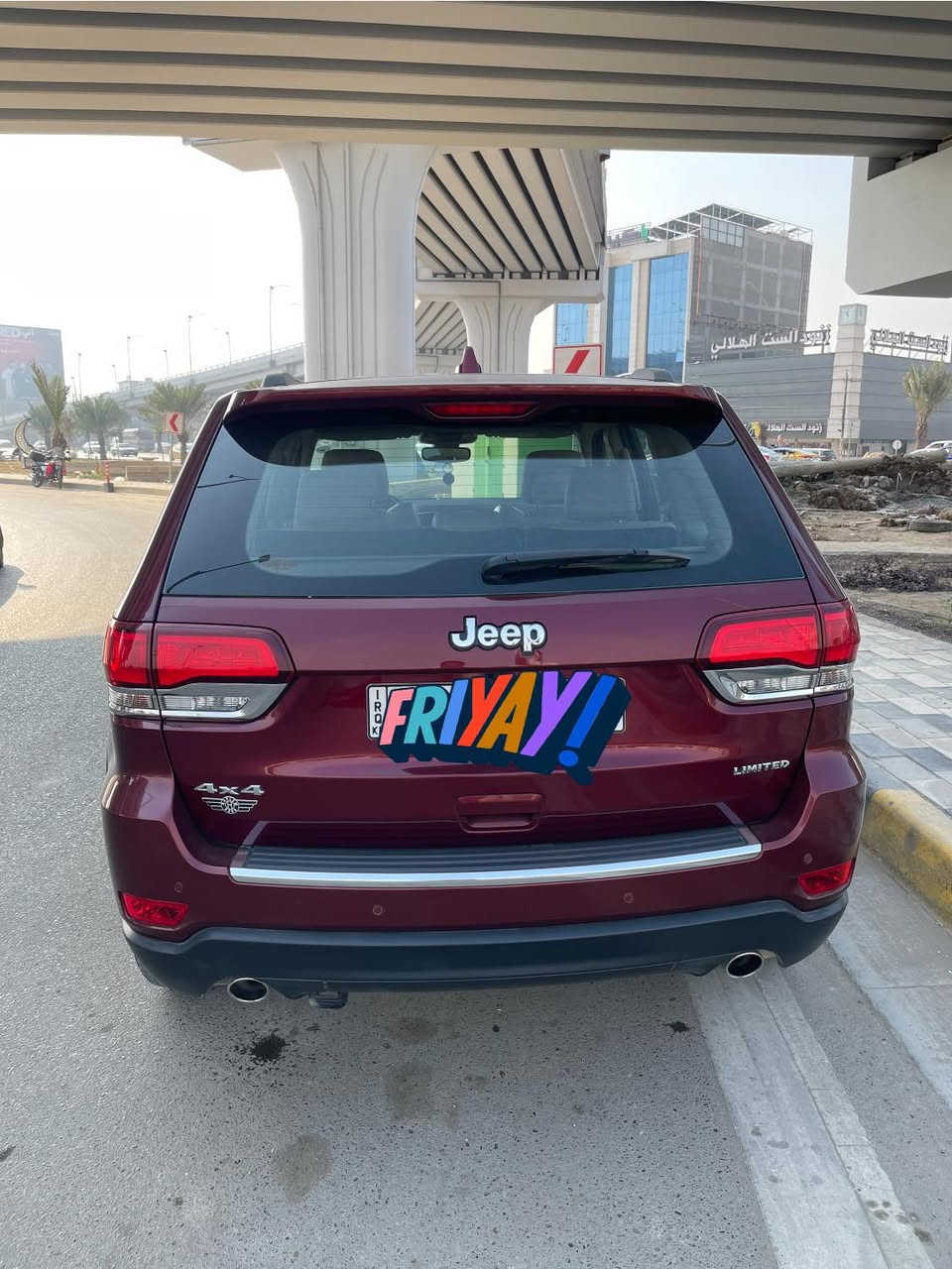 السلام عليكم
 للبيع جيب كراند شيروكي ليمتد 
فول الفول معروفه مواصفاتها  2020 خليجي وكالة هارلم من الشركة اني مطلعهة باسمي سيارة جديدة 
 للاستفسار ***********
