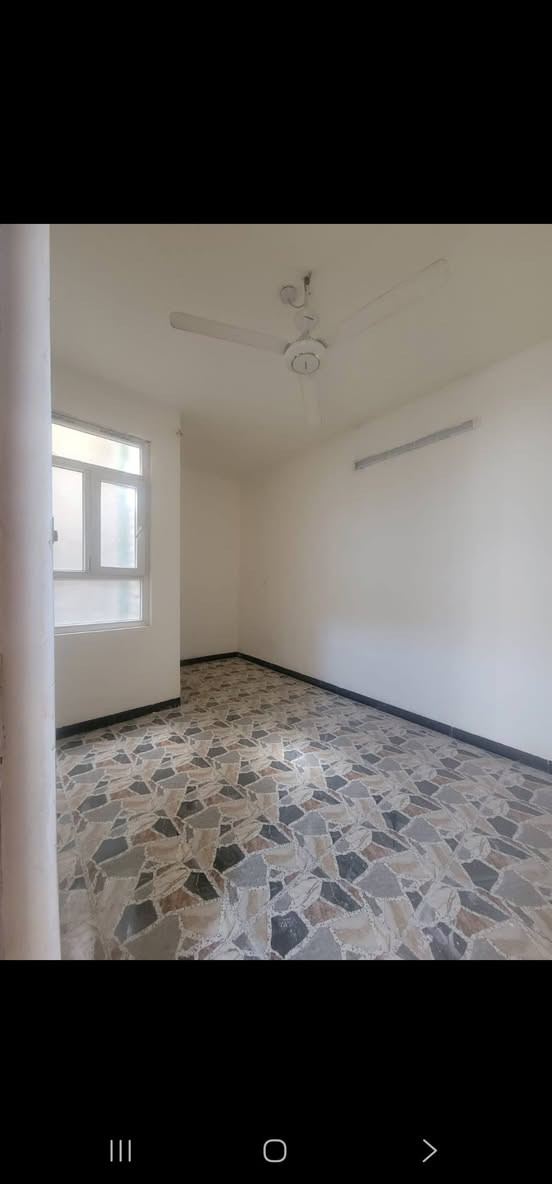 #دارللبيع
المساحة 50م  بواجهة 5×10
بناء حديث من الاساس و اضلاع مستقله 
 يحتوي على صالة ومطبخ  وخدمات صحية عدد 2 وغرف نوم عدد 2
 الموقع الغزالية شارع مدير الامن بداية مربع المدارس  للاستفسار الاتصال 
***********
او زيارة المكتب في الغزالية شارع البدالة مقابل الكوخ
 مكتب الهندسي للعقار
