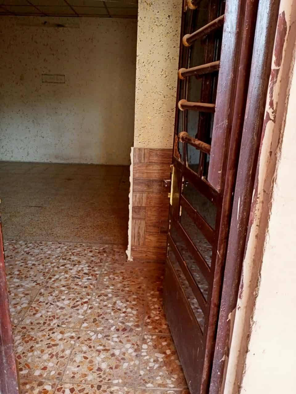 السلام عليكم
مشتمل للبيع طابو صرف مساحته 125 متر طابق واحد تقع في ابو دشير بداية شارع الضغط وقريب على عمارة ركن الطف باول فرع من شارع الضغط

تحتوي الدار على مدخلين استقبال وحولي وصحيات وغرفة نوم واحدة ومنور وبيتونه

للاستفسار عن السعر الخاص مفتوح

للاتصال *********** او ***********

لرؤية منشوراتي اكتب دلالية ابو كرار الشويلي للعقار وراح تشوف كل شي موجود واي شي يعجبك راسلني عليه وتدلل وانا بخدمتك ومستعدين لعرض عقاراتكم لدينا اتصل بنا واتس اب او ماسنجر وبالخدمه
