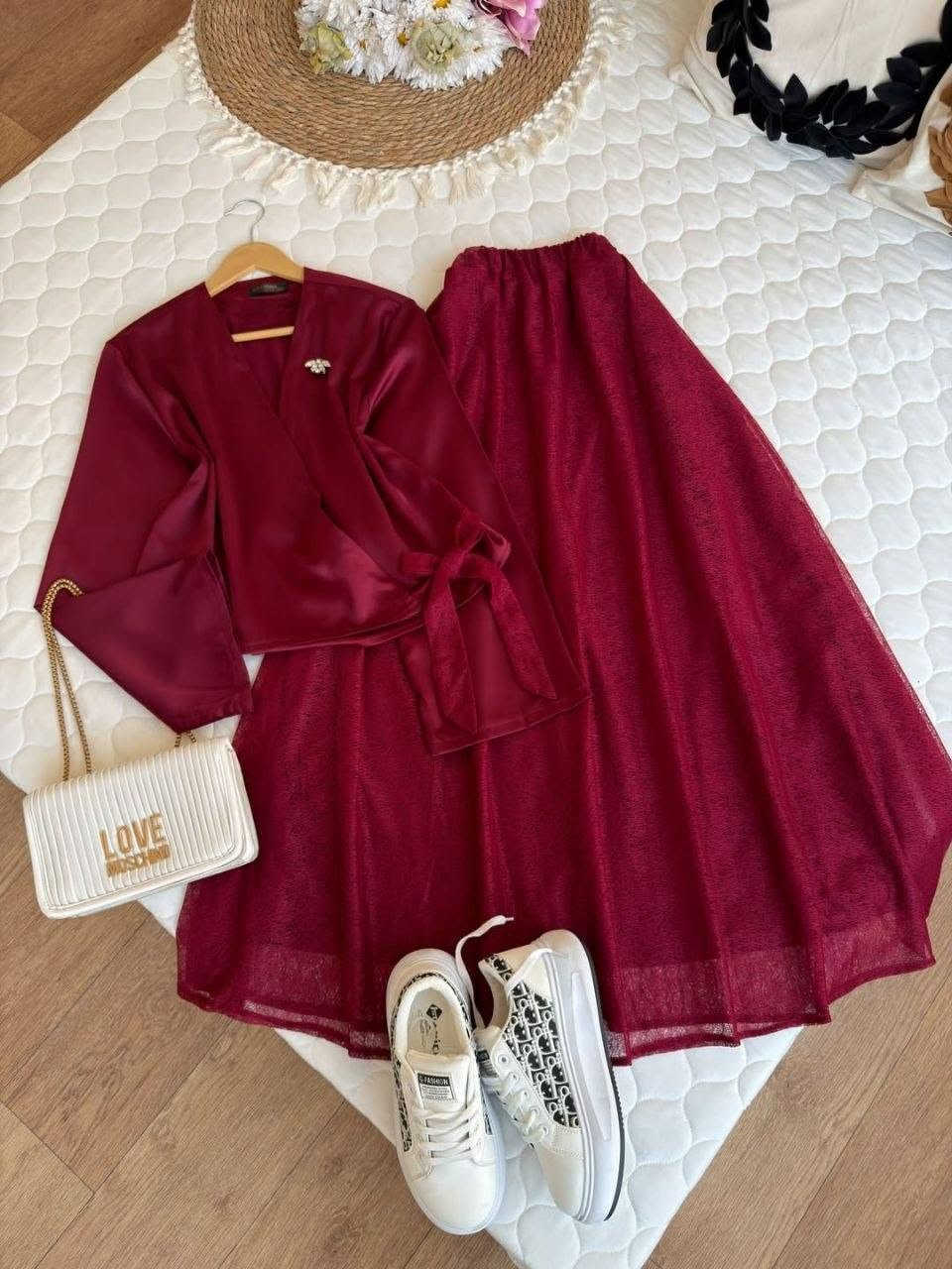 كوستم قطعتين مريح بل لبس👌🏼 

نوع الخامه 🍒👇🏻 
اوركزه مبطن كولتي عالي✨

القياسات يلبس 👇🏻 
38 40 42 44 46 48 ✨

السعر 33 إلف ✨


**إذا كنت صاحب هذا الإعلان وتريد حذفه لأي سبب، رجاءا أرسل رسالة إلى الدعم الفني**