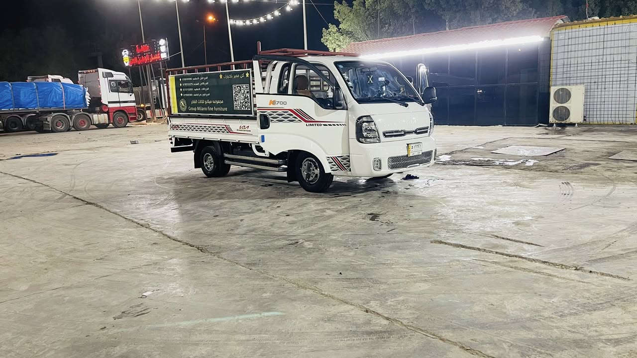 يا الله سلام عليكم
كيا 2700موديل2022 

ماشيه 167 

سياره خير من الله لاوصلت فيتر ولامبدل بيها برغي

تبديل دسكات وبنزات وهذا شي ستهلاكي على كل سياره

كير ومكينه واكسل على وضعهن ماوصلت الهن سبانه والحمدالله سياره على ايدي 

سياره باسمي 

مكان سياره بغداد تاجي

سياره للبيع  بدون كبات والسبيدرات الاستيل

جهة السايق طابعه لخطه بيها 

تحويل ثاني يوم

السبير مرتين نزل

هذا رقمي

***********
