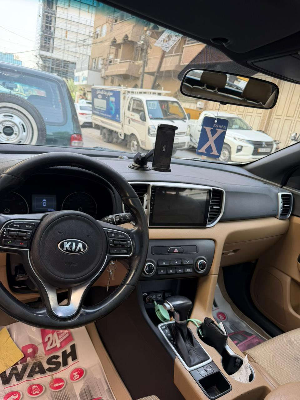 كيا سبورتج مديل ٢٠١٨
فول مواصفات عده البصمة 

بنوراما 
مكينه 2000 دوش
كشن جلد حمصي 

حساسات امامي خلفي 

كامره و شاشه 

مري شفط 

زراك امامي 

قطعتين تبريد 

وارد خليجي وكاله الدوليه ماشيه ٩٦ كيلو 

سياره مكفوله بدون بارد و صبغ 

سعر ١٩٣

***********موقع السياره الكاظميه
