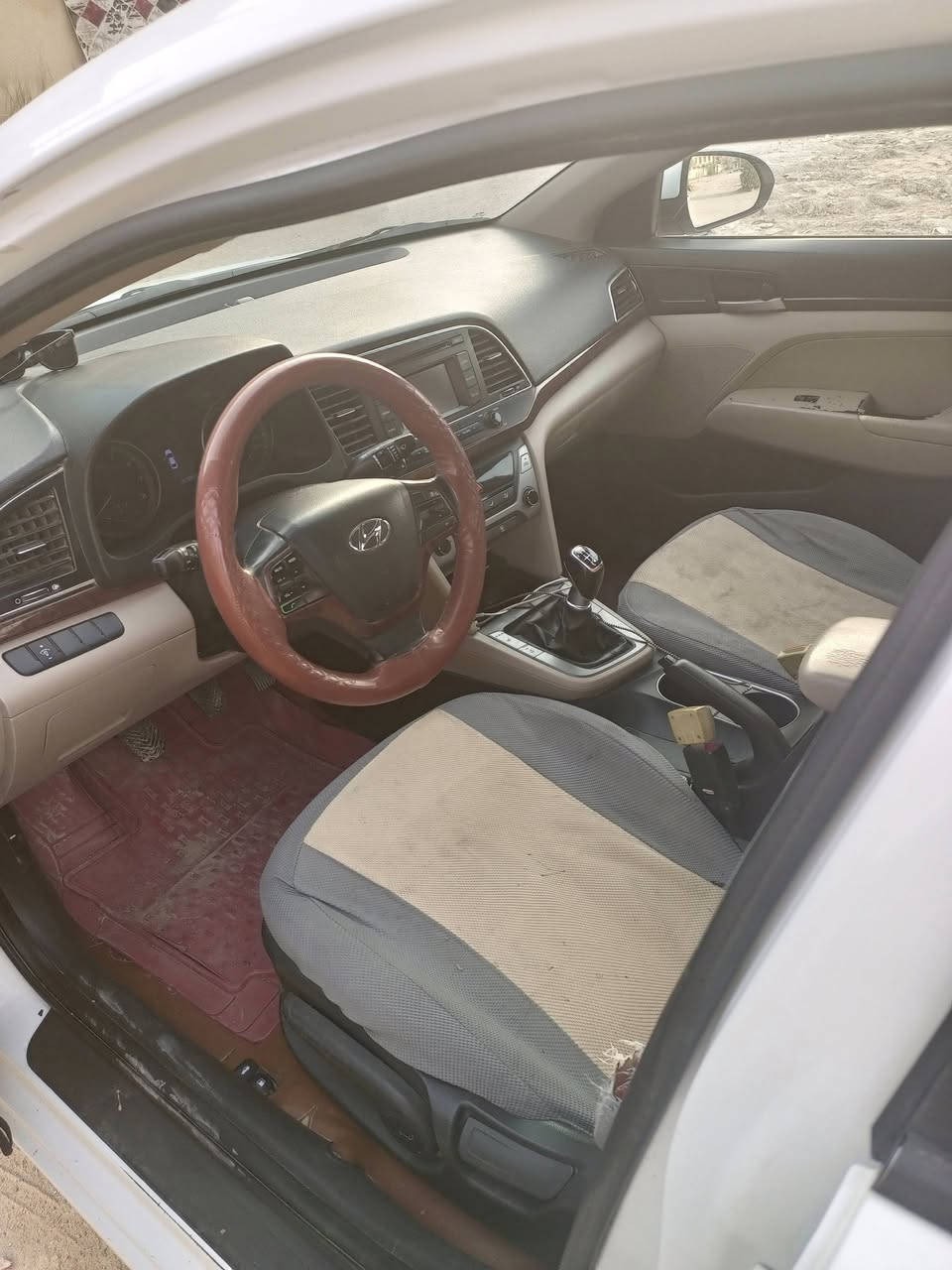 النترا ١٧ فول خليجي كير عادي مكينه دوش حادثه قبق جنطه مصلح نفسه بدون دواخل طخه بسيطه مراوس بجارجر او بيع اتصال او خاص ***********
