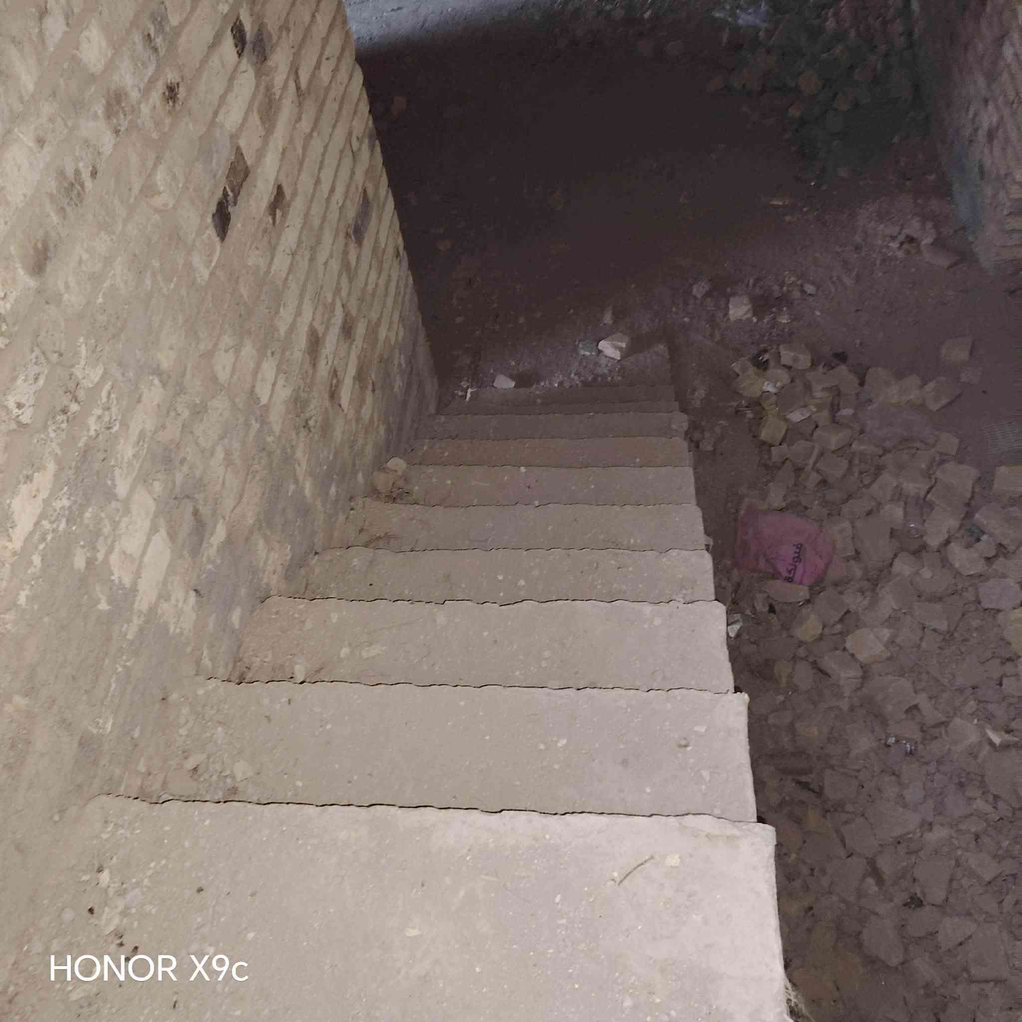 دار هيكل للبيع زراعي المساحة 350
غرفه نوم 3
صاله 
مطبخ 
استقبال

على الحولي الدغاره الديوانيه 

استفسار اتصال ع الأرقام التالى 
***********
 واستاب 
***********
***********
