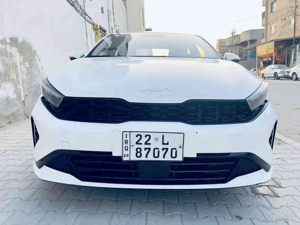 السلام عليكم 
كي ثري موديل ٢٠٢٢ مكفوله عام فول مواصفات … بيها منظومه غاز جديدة ..
رقم اربيل سنوية جديدة لل ٢٩ 
السعر ١٤٥ 
للتواصل 
***********
