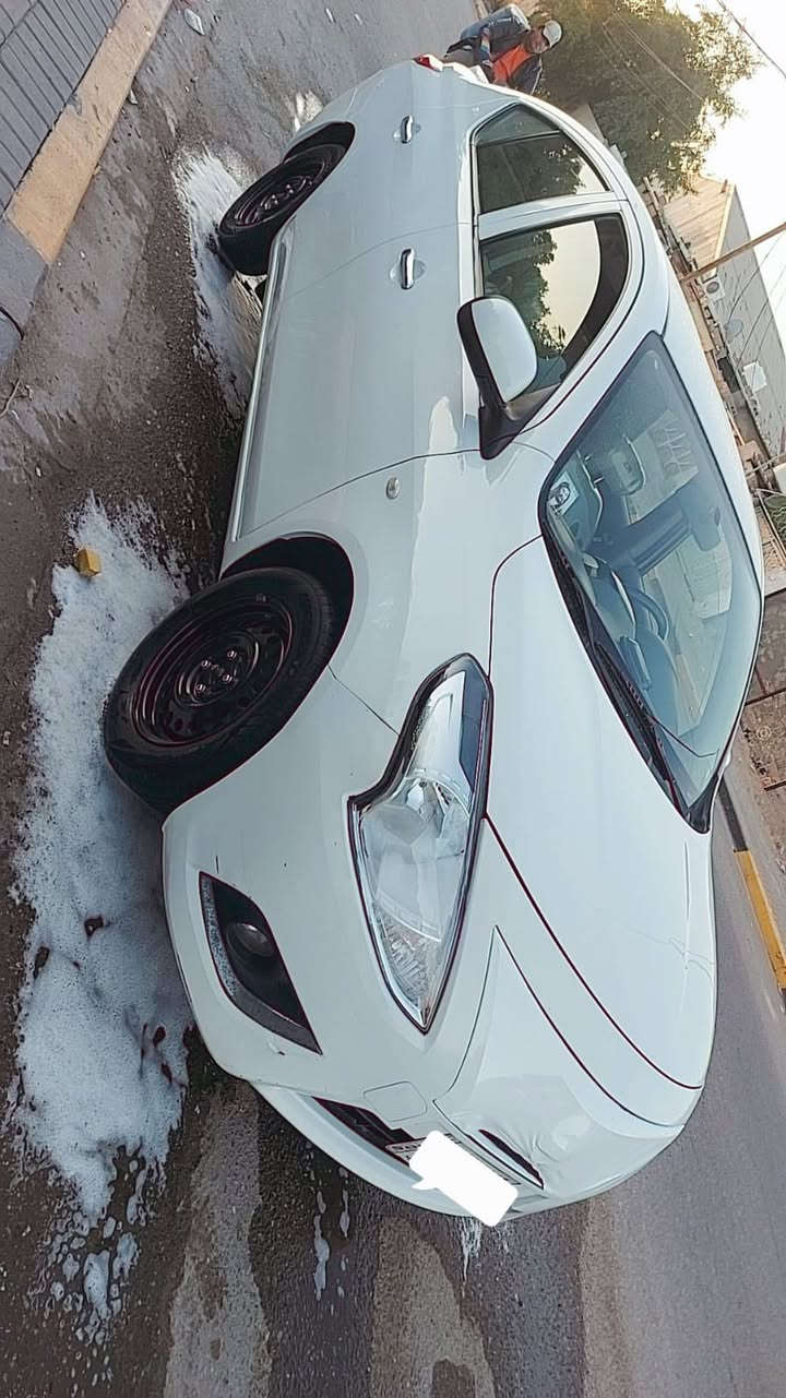 السلام عليكم سني موديل هندي موديل 22 ماشيه 150مبدل بيهه الجامغ الكدام بدون دواخل وبيهه ضربه بلجاملغ الوره بلمكان المحدد مال رقمهه بغداد وراعيهه هنا بلبصره للبيع سعرهه 110 وبيهه مجال ***********
