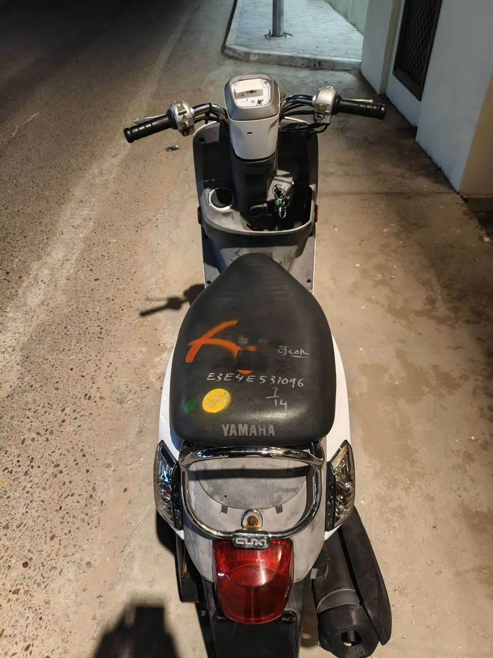 دراجه بوليس مسطره نوزل الدراجه خير من الله نضافه كشر مكينه ناعمه كلهة بلادي كفرات مختمه الدراجه مكفوله من كلشي صار شهر منزلهة رمبه تاخذهة ترتاح متشوف الفيتر شراي راسلني خاص او يتصل عالرقم ***********
