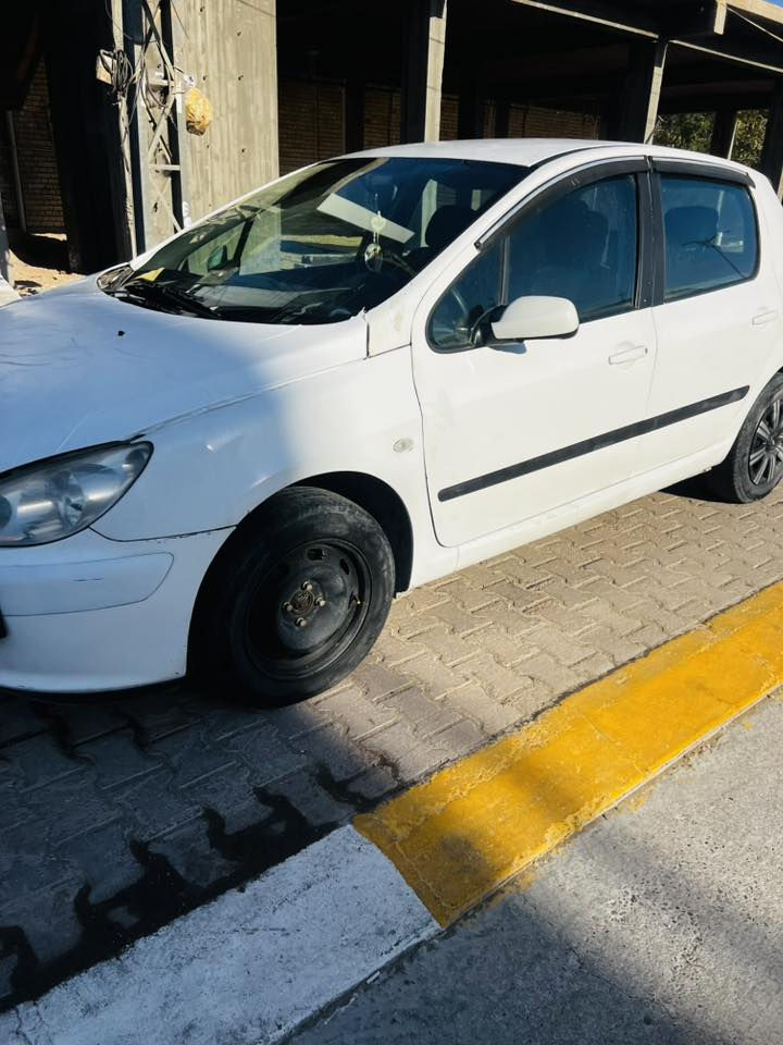 للبيع السعر 32.   ***********
