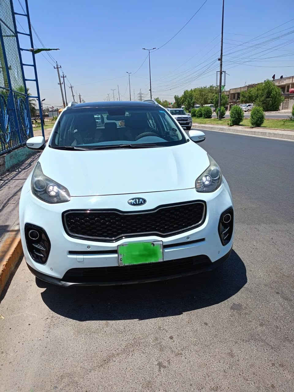 للبيع..
سبورتج 17 مكفوله ماشيه 140 الف.. فوول مواصفات بانوراما.. جاهزه من كلشي.. رقم انكليزي.. صندوق كهرباء.. كراسي امامي كهرباء.. ع وضع الشركه.. فقط رصعه جدا صغيره بالصندوق موضحه بالصور..
مكانها بغداد.. مدينه الصدر..
سعر بيع 185$
كلشي موجود بالسوق..
الي فعلا يشتري يتواصل مع صاحب السياره حصرا..

واتساب
***********
