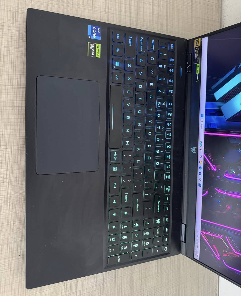 لابتوب للبیع نضیف بدون مشکلە 

Acer Predator Helios 16S
Cpu: Core i9 - 13900HX (24 Core&32Thread🏁)
GPU: RTX 4070 (140WATT🔥)
Ram: 16 DDR5 5600MGHz (2 Slots empty🥶)
Hard: 1 Tera SSD NVME 
Display: 16” WQXGA(2560x1600) 2K+ LCD IPS 240Hz 
Battery 🔋: 90%
Keyboard: RGB 

سعر: میلیونین و ۱٠٠ الف و مجال 
توصیل موجود🚕


**إذا كنت صاحب هذا الإعلان وتريد حذفه لأي سبب، رجاءا أرسل رسالة إلى الدعم الفني**