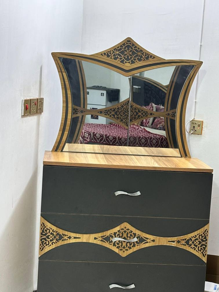 السلام عليكم غرفه تركيه نظيفه  للبيع خمس قطع السعر 225بيها مجال مكانها كربلاء حي العباس كربلاء, العراق


**إذا كنت صاحب هذا الإعلان وتريد حذفه لأي سبب، رجاءا أرسل رسالة إلى الدعم الفني**