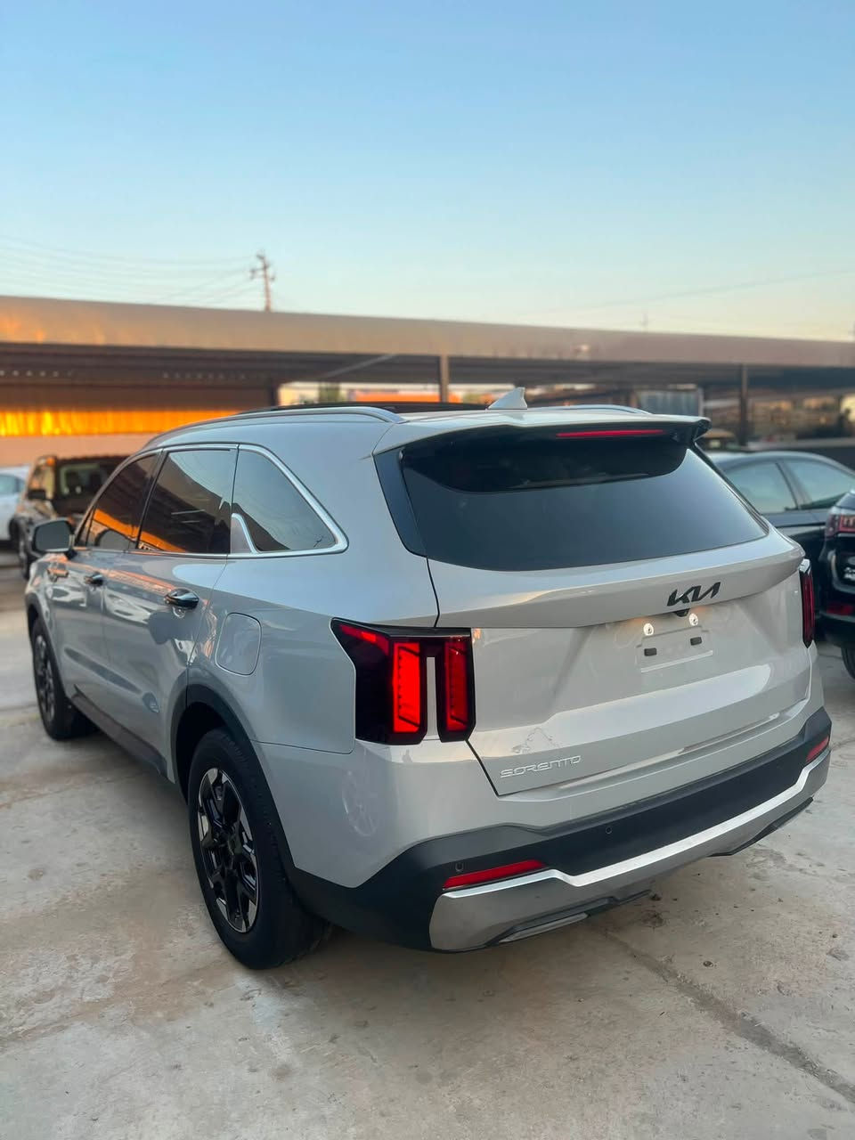 Kia sorento s 2025
وارد امريكي

✅الون سمنتي

ماشي ٨ الف مايل

سيارة فول مواصفات

المحرك ٢٥٠٠ تيربو ٤ سليندر

✅سبعة راكب

بدون رقم بشرط الترقيم شمالي

ضرر سيارة شوي بوند صبوخ

رقم الشاصي 5XYRL4JC6SG332004 

مكان سيارة سليماني

السعر ٢٨٠$$ ورقه

***********
